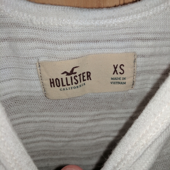 White Crop Top - Picture 4 of 4